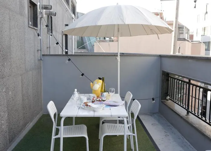 アパート H House Yeonnam ソウル特別市