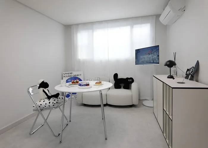 アパート H House Yeonnam ソウル特別市