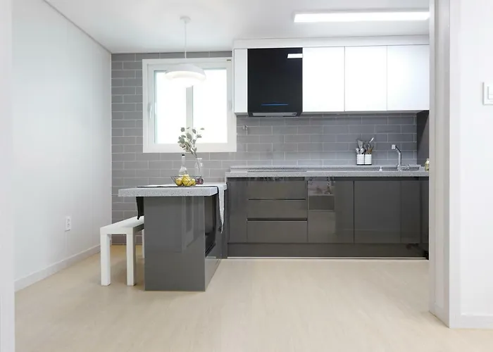 H House Yeonnam *